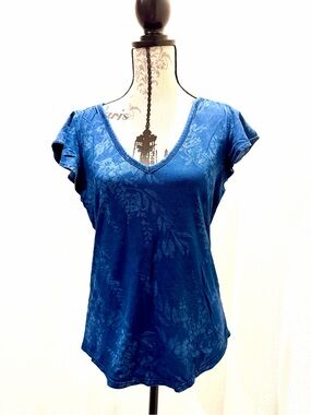White House Black Market Glamgetter Tee, Navy Blue Subtle Floral Jacquard, Sz M